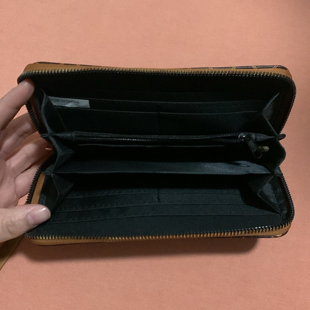 Vintage Gloria Vanderbilt Swan Logo Wallet Like New - Picture 3 of 5